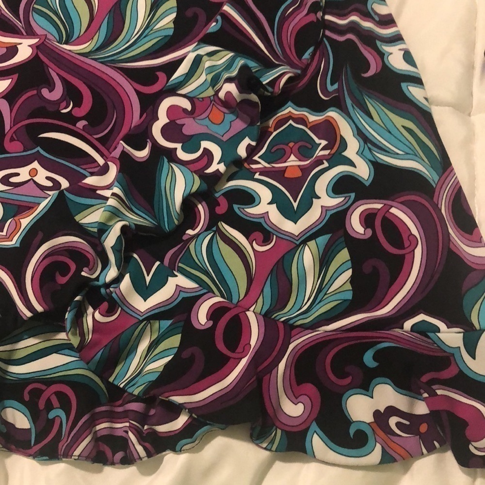 Nicole Miller ruffled dress with patterned design - Picture 6 of 7